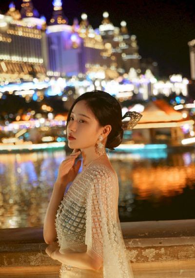 欧洲猛男与美女在线播放_国语配音超清
