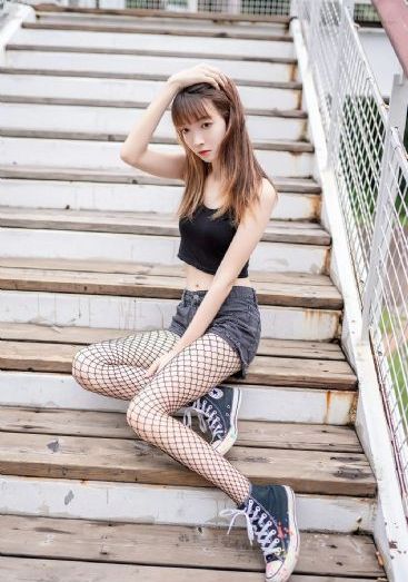 长腿丝袜诱惑一区二区_国产在线视频