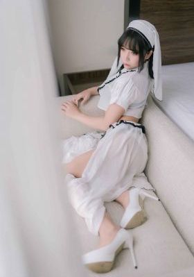 名优写真一区二区在线_剧情片韩国电影在线观看